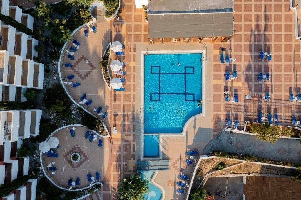 Фотография Stella Hotel Pefkos 3*