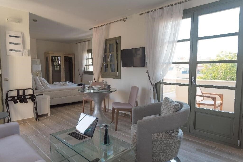 Фото Faces Art Suites 4*