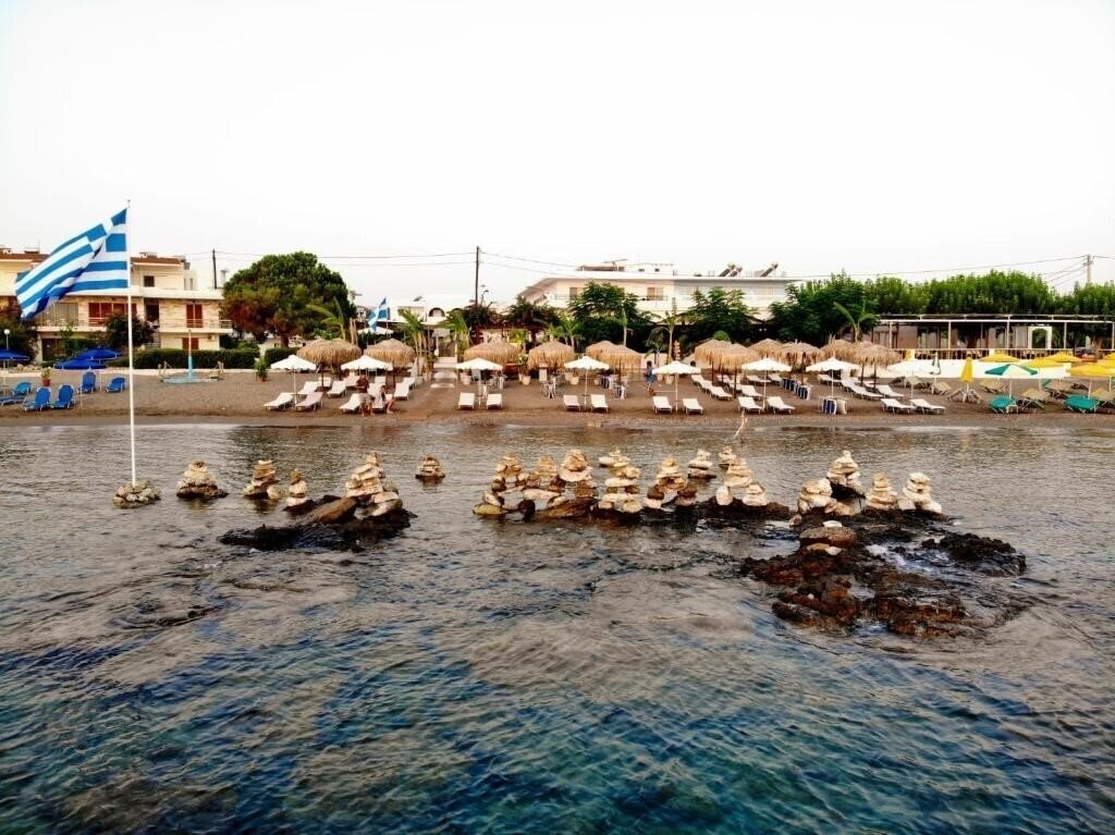 Фото Tsambikos Apartments 3*