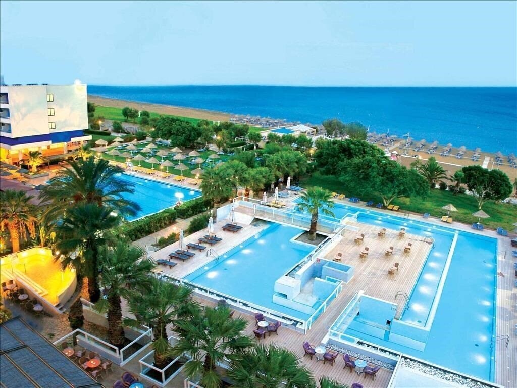 Отель Blue Sea Resort Hotel (ex. Alfa Hotel) 4*