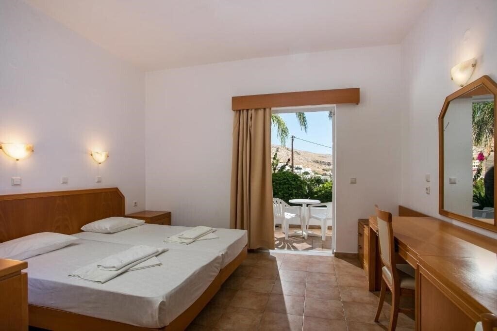 Фото Lambis Studios 3*