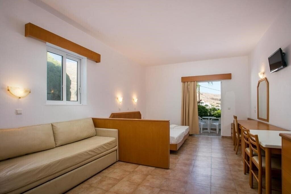 Картинка Lambis Studios 3*