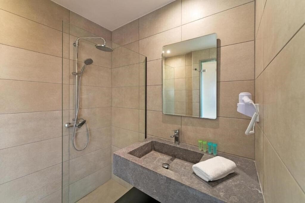 Изображение Gennadi Seaside Resort (ex. Ampelia Seaside Resort) 4*