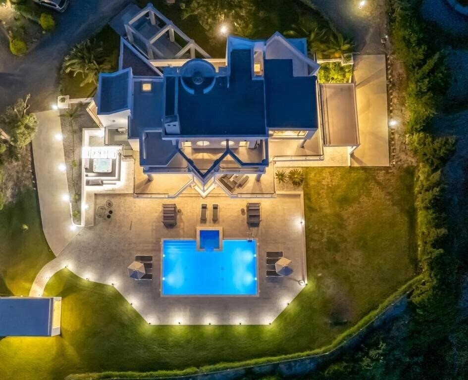 Отель Monte Smith Luxury Villa 3*