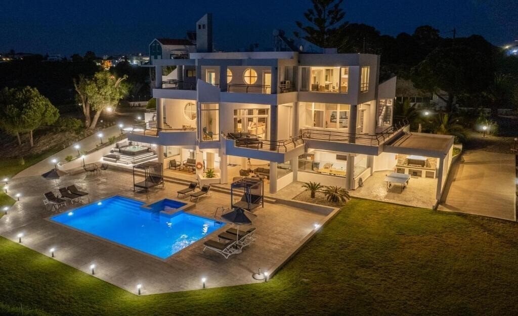 Фотография Monte Smith Luxury Villa 3*