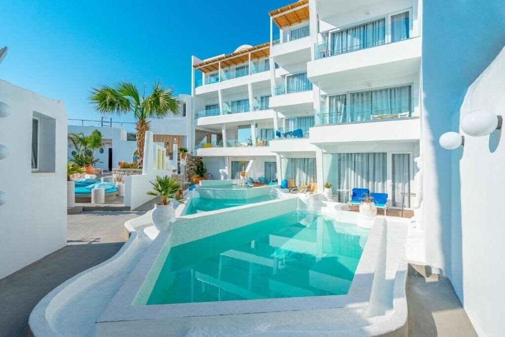 Отель Kouros Home 3*