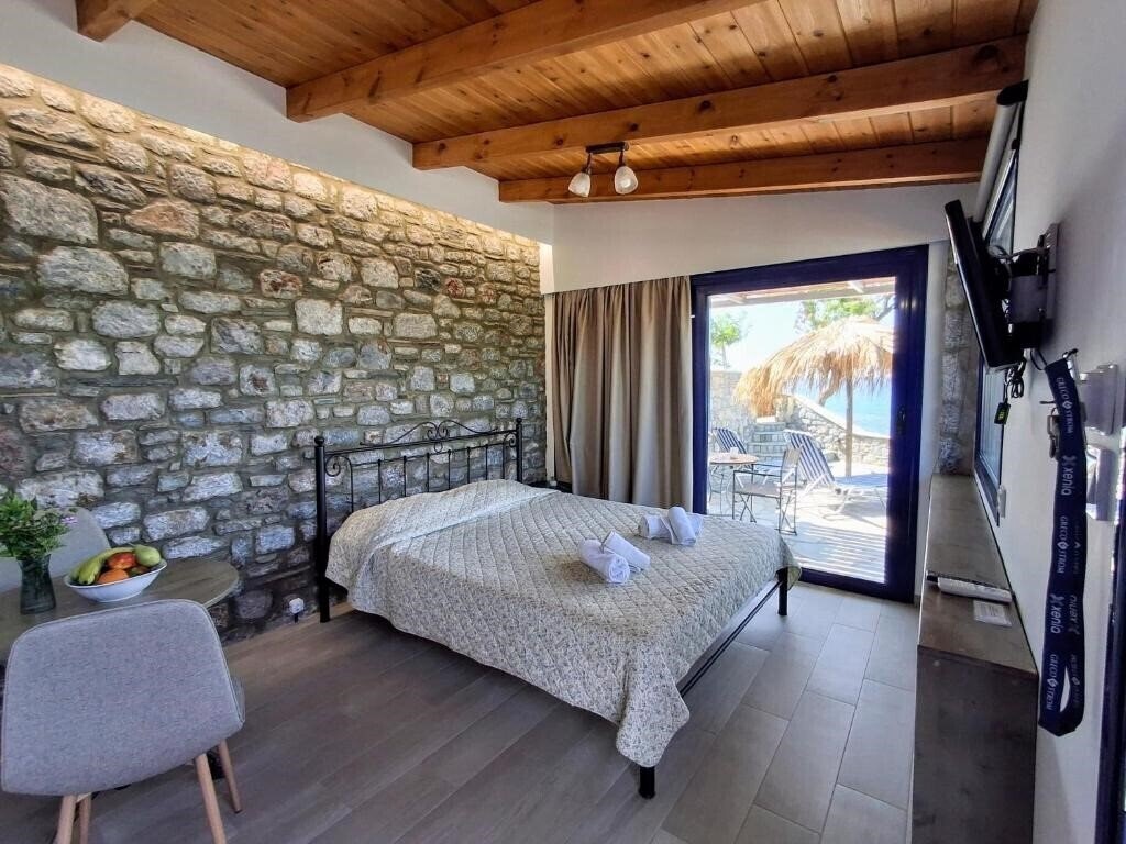 Картинка Paraktio Beach Apartments 3*