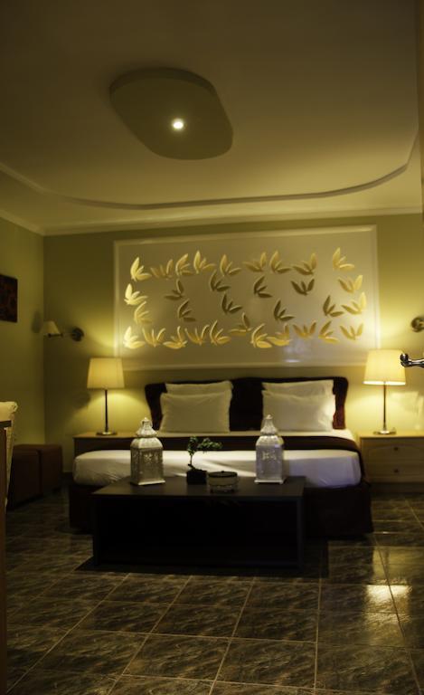 Картинка Lydia 2*