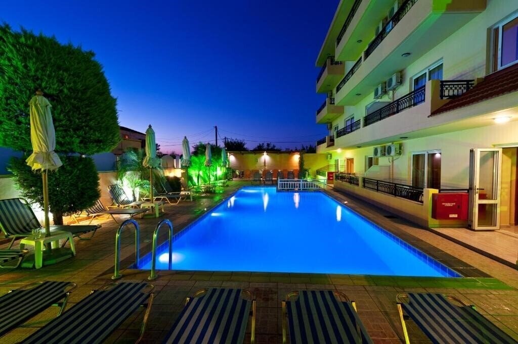 Отель Alea Hotel 2*