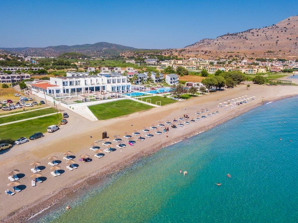 Фотография Kamari Beach Hotel 4*