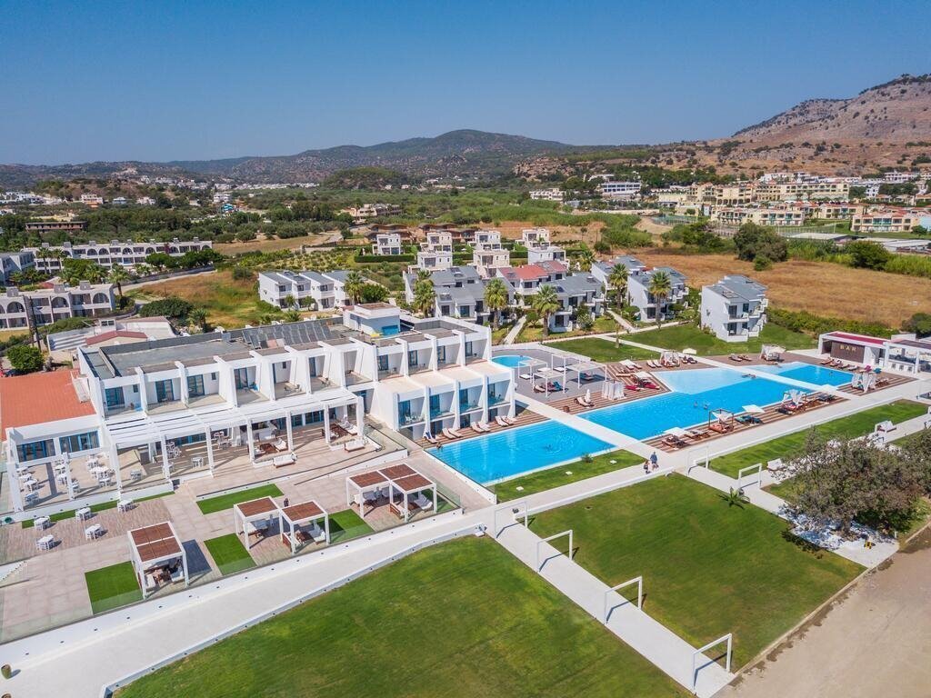 Изображение Kamari Beach Hotel 4*