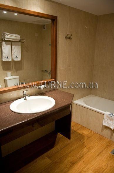 Отель Mediterranean Beach 4*