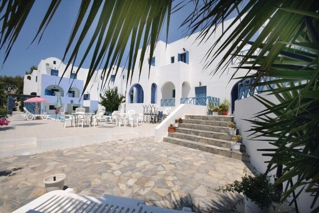 Отель Kalma Hotel 2*