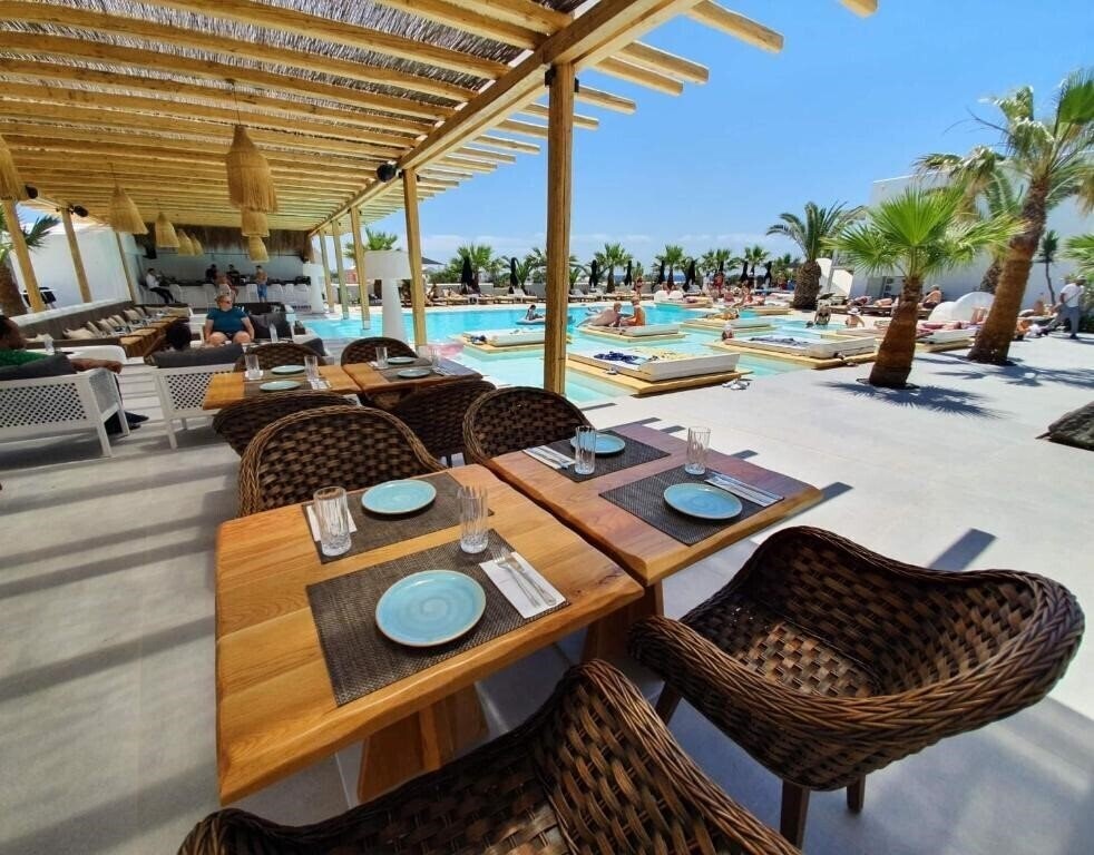 Фотография Smy Mediterranean White Santorini (ex. Mediterranean Royal, Mediterranean White) 5*