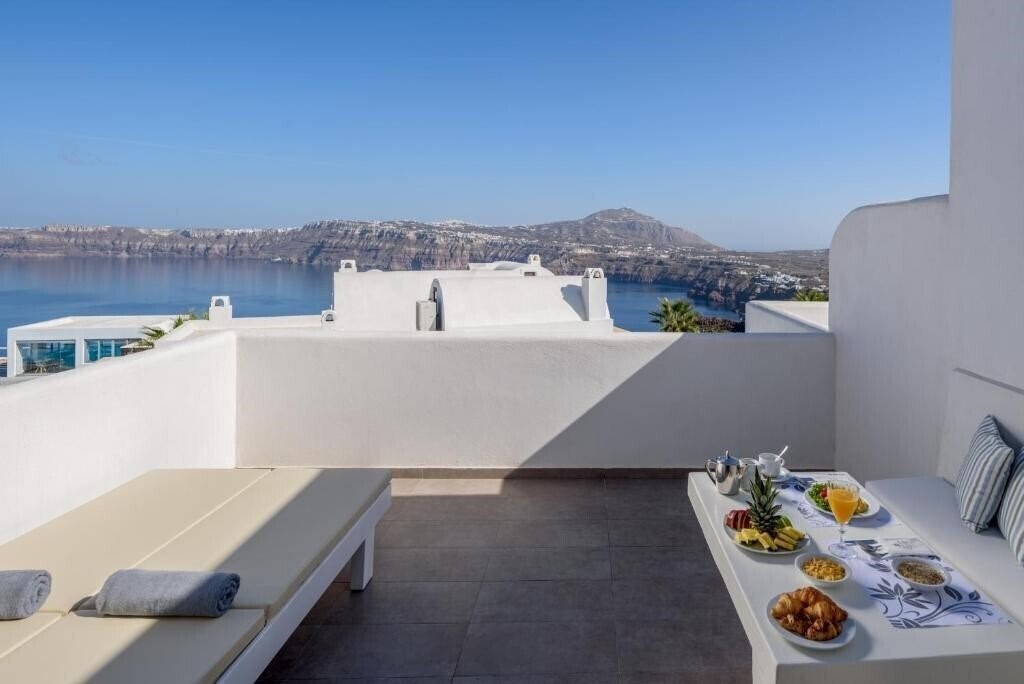 Фото Maison Des Lys 5*