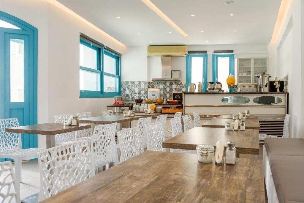 Фотография Nikolas ( Santorini) 2*