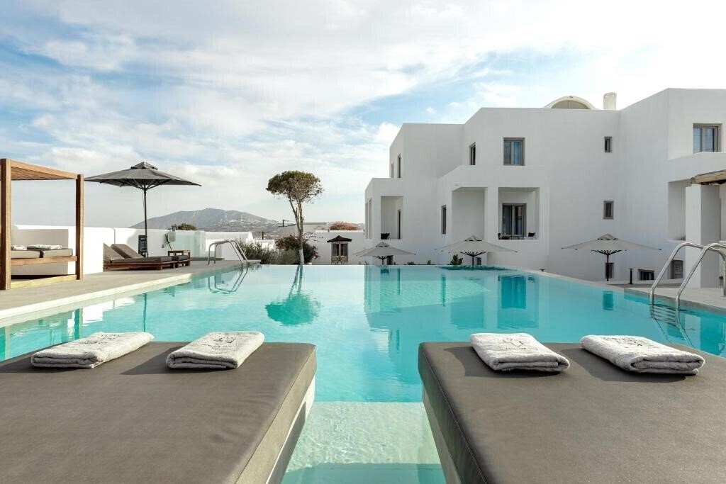 Отель Kallisti Thera 4*