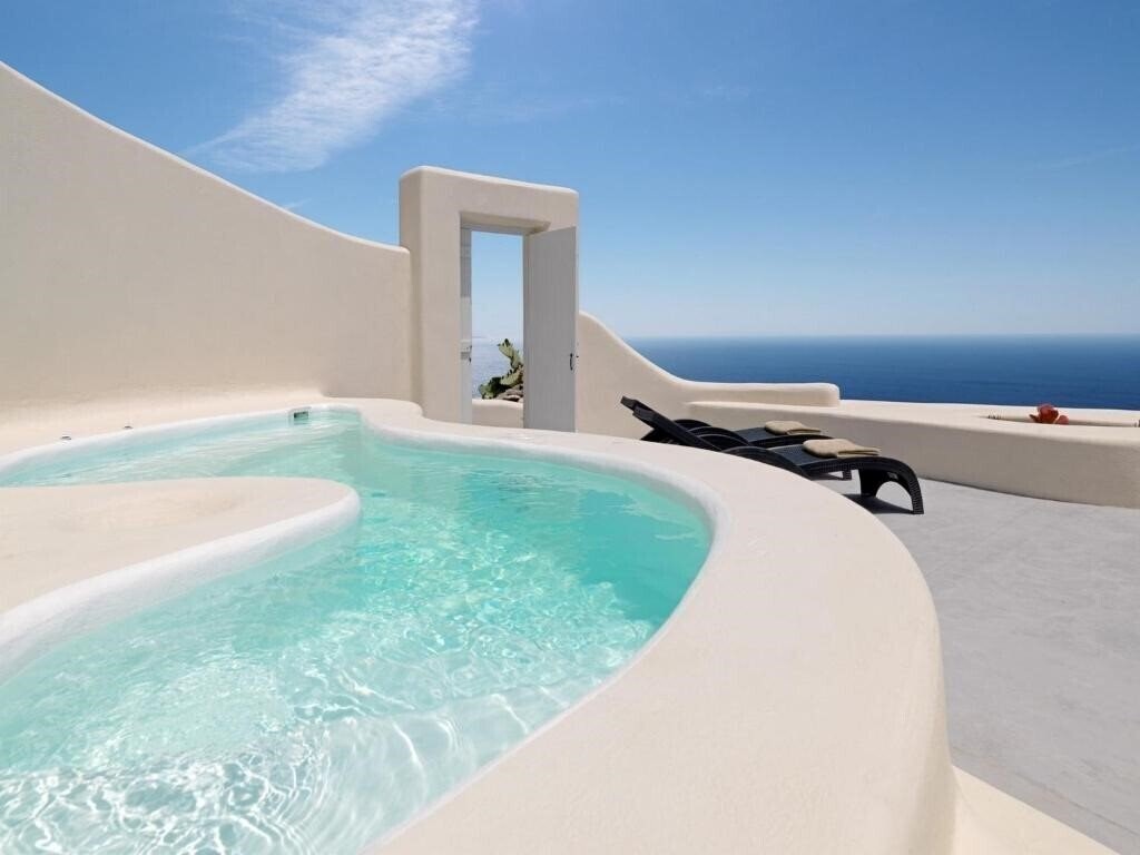 Фотография Domes Novos Santorini 5*