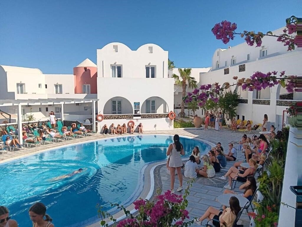 Отель New Haroula 3*