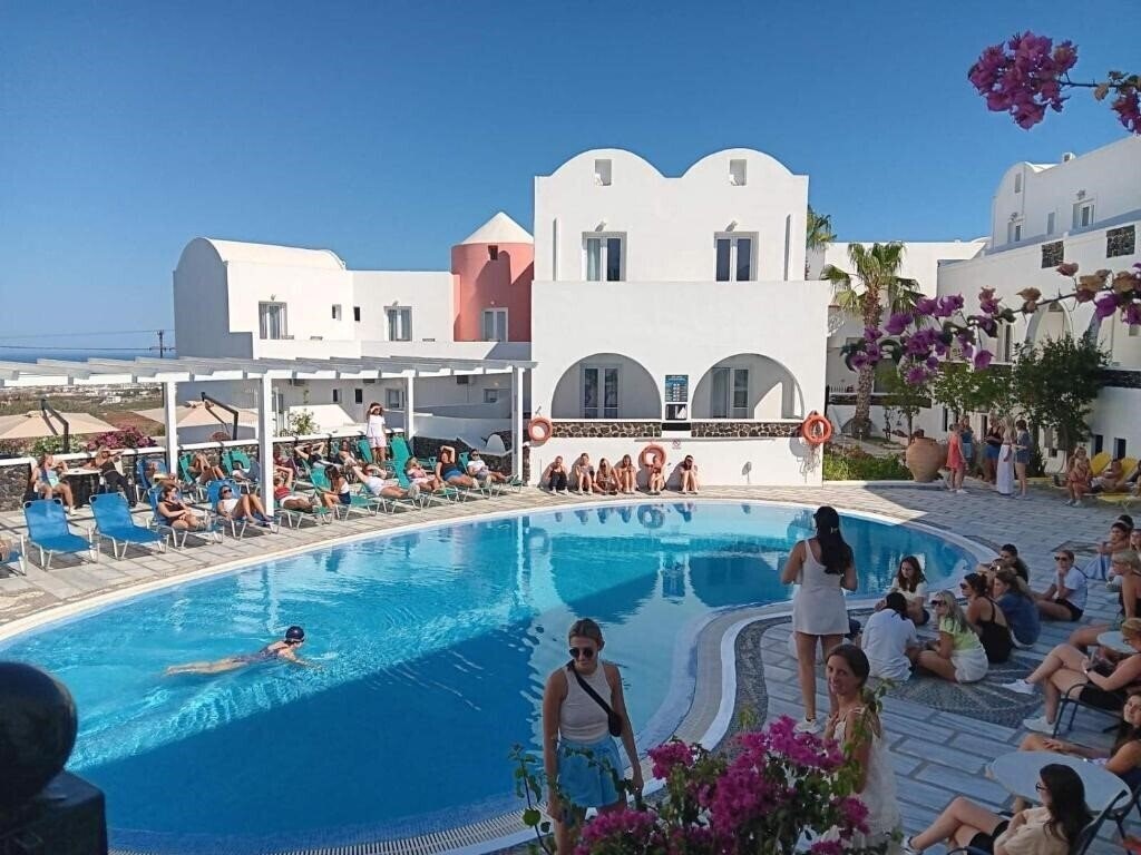 Фото New Haroula 3*