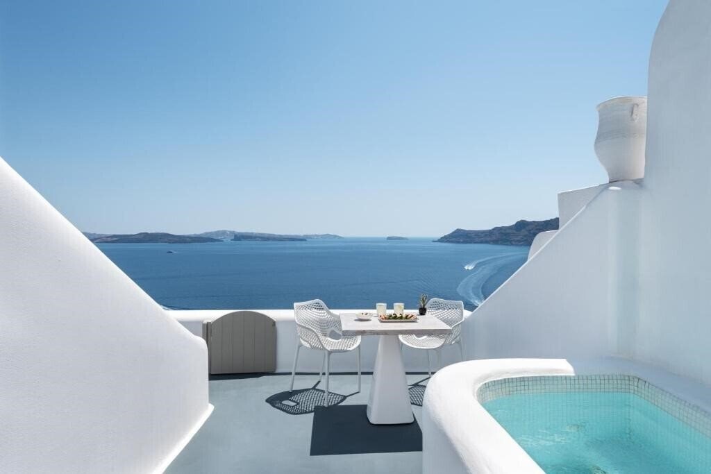 Изображение La Perla Villas & Suites Adults Only 5*