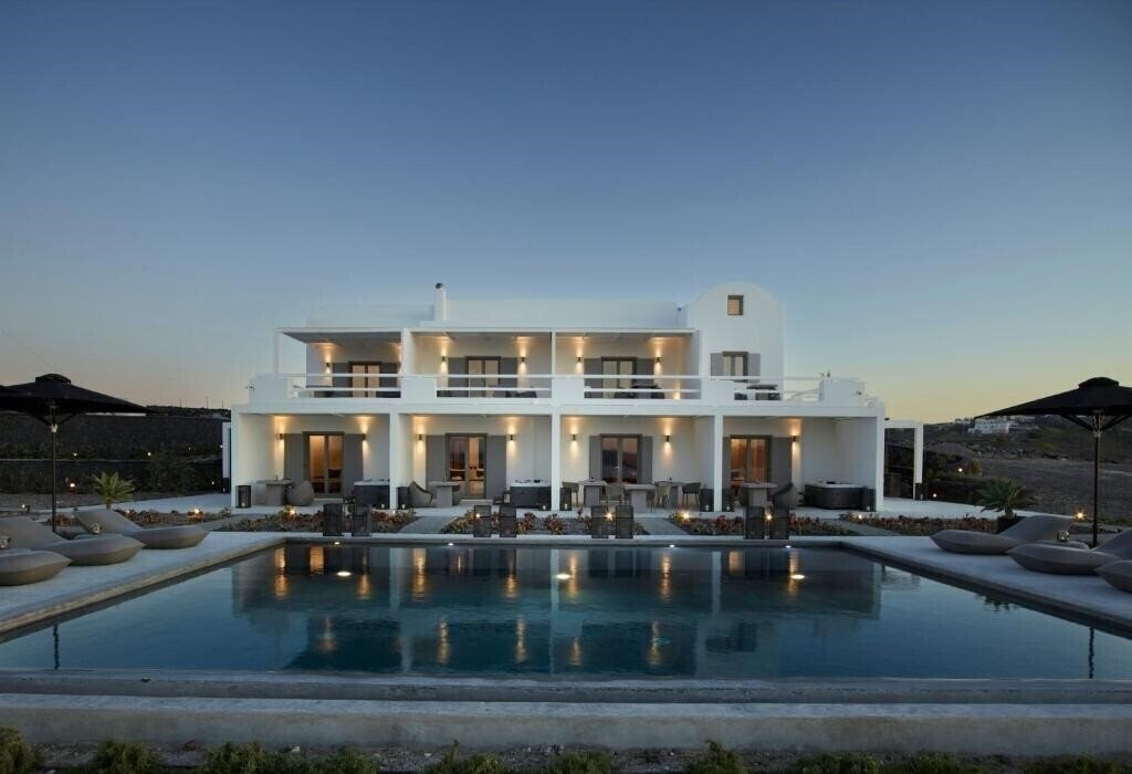 Отель Absolute Paradise Santorini 4*