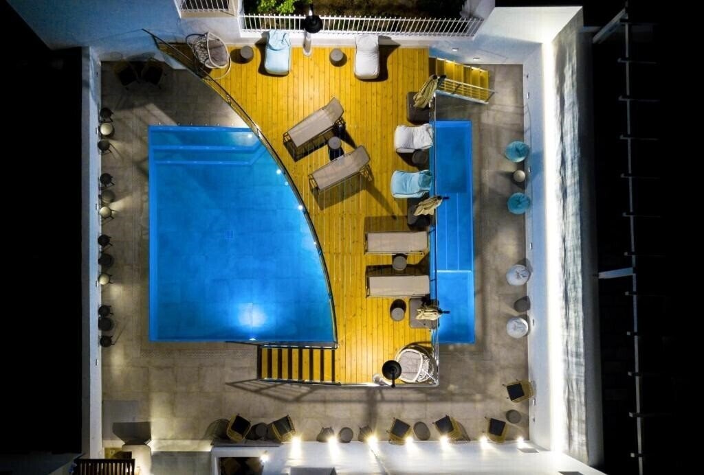 Картинка Deluxe Rest Boutique 4*
