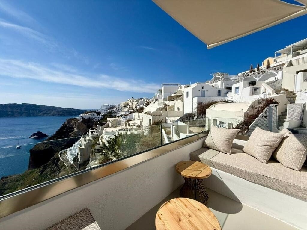 Отель Kaleidoscope Luxury Cave Houses 4*