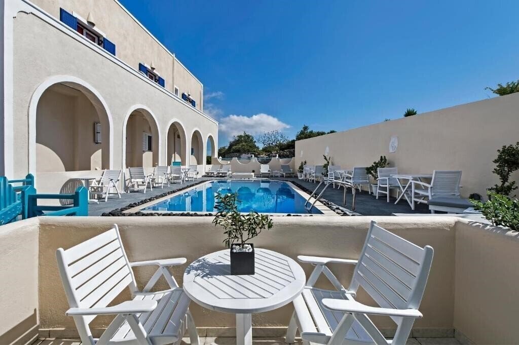 Отель Alizea Villas & Suites 3*