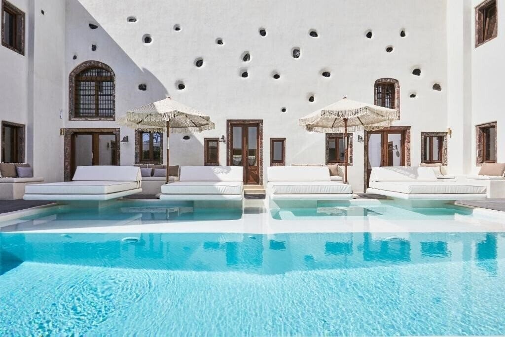 Отель Winery Hotel 1870 4*