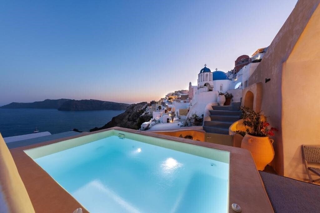Изображение Annouso Villa 3*
