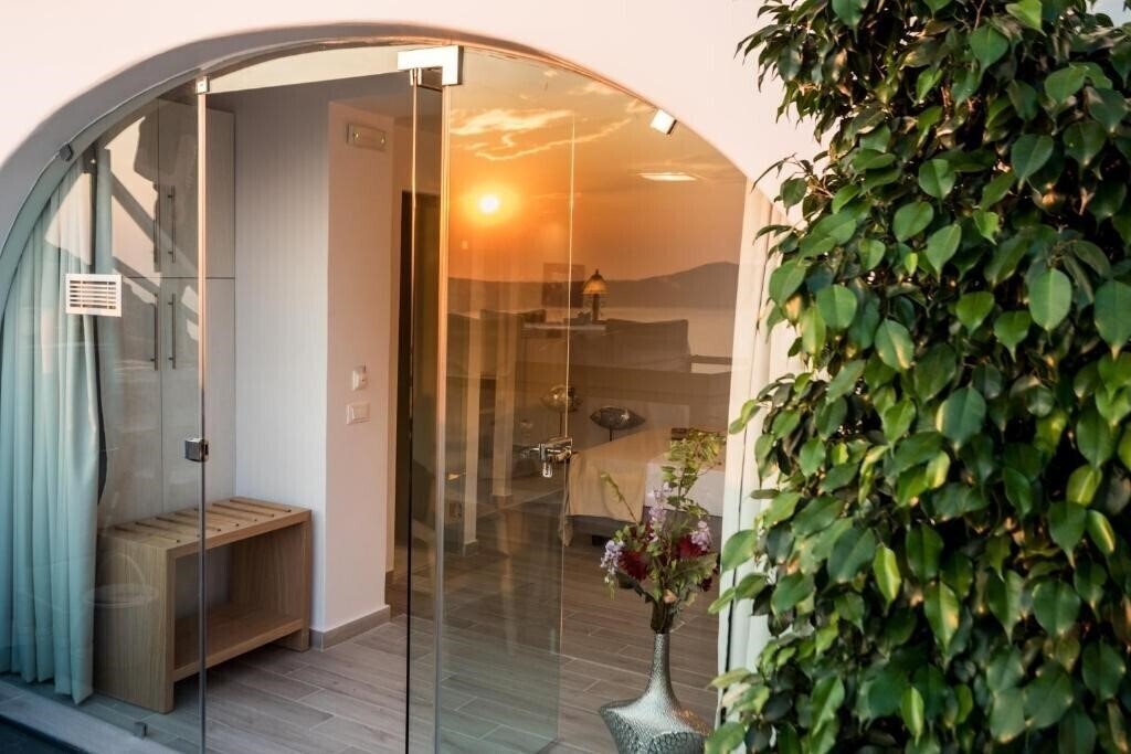 Картинка Kratiras View Luxury Suites 3*