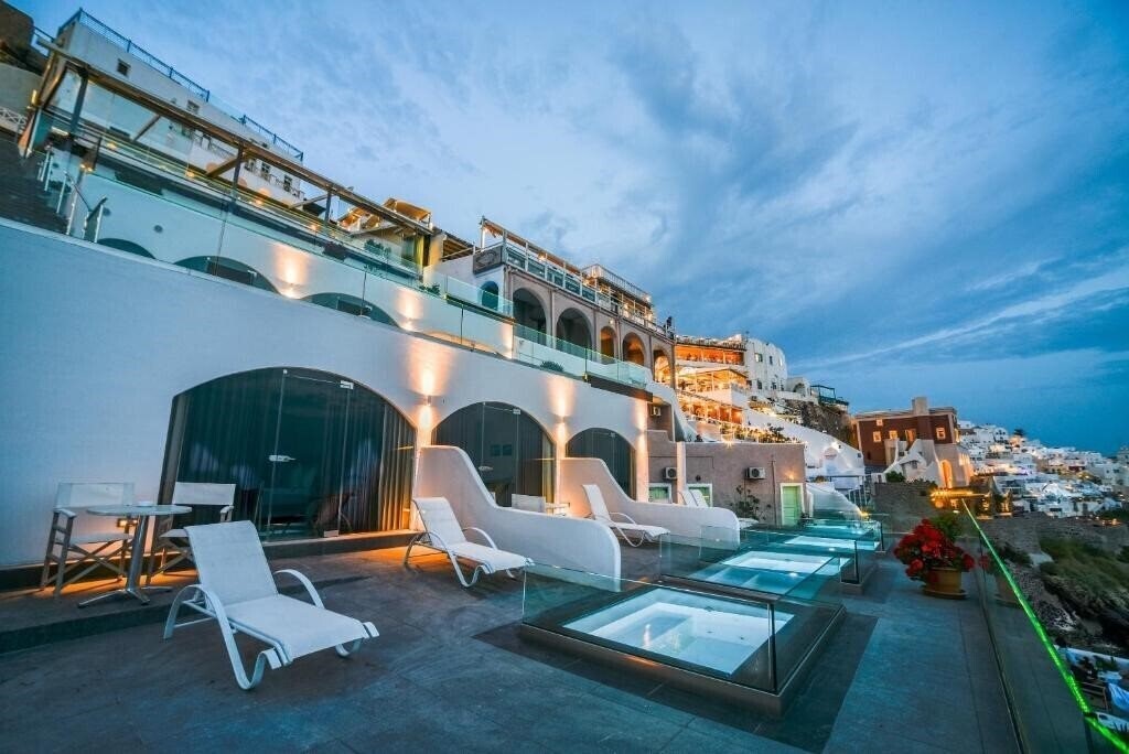 Отель Kratiras View Luxury Suites 3*