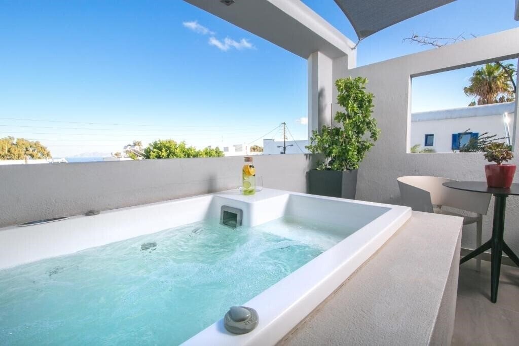 Изображение Marquise Suites (Adults Only) 3*