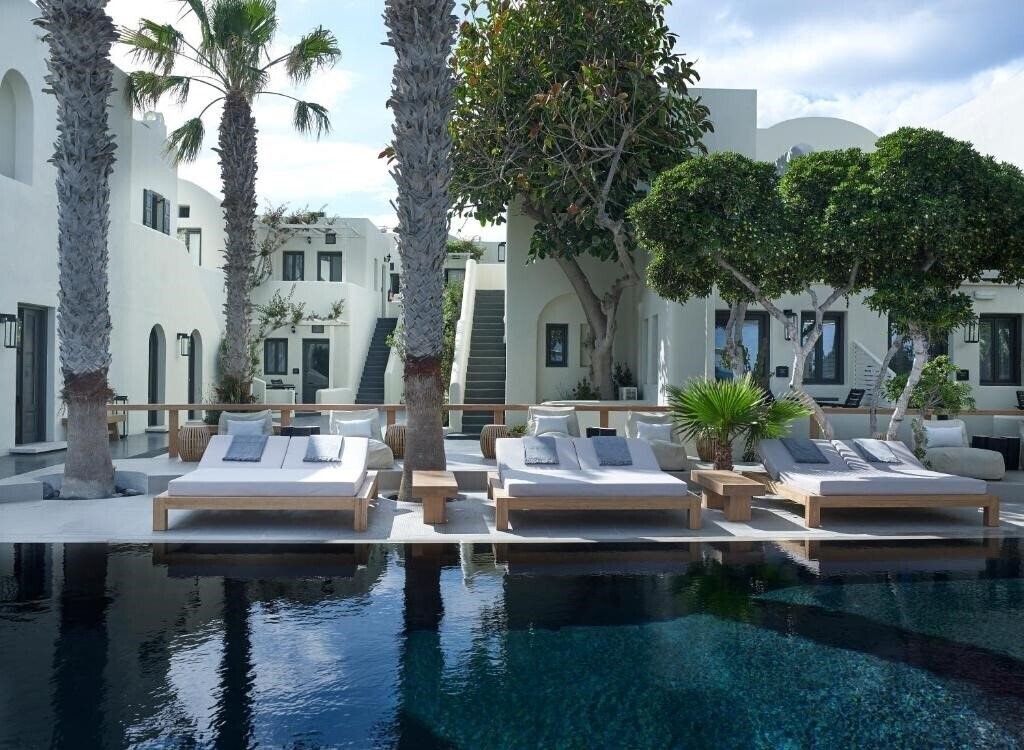 Отель Bellonia Villas 4*