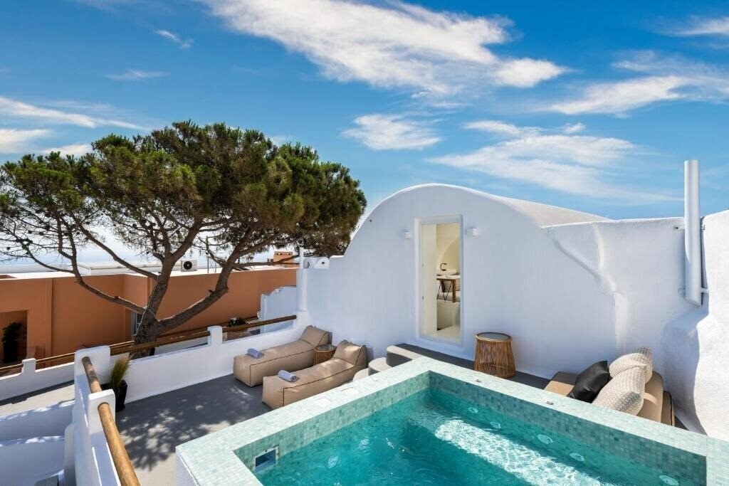 Картинка Hill Suites Santorini 3*