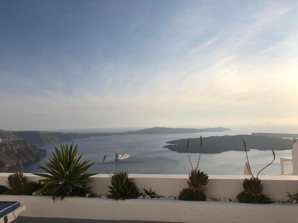 Фотография Altana Cliffside Villas 4*