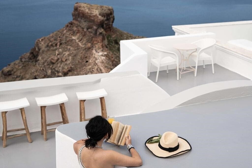 Отель La Roka Cliffside Memories Boutique 3*