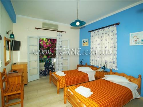 Отель Andreas Hotel 2*