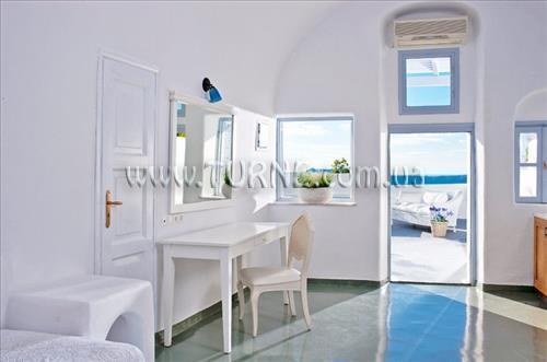 Отель Cliff Side Suites 4*