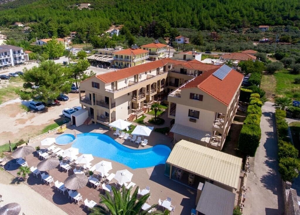 Отель Mediterranean Beach Hotel (Skala Rachoni) 3*