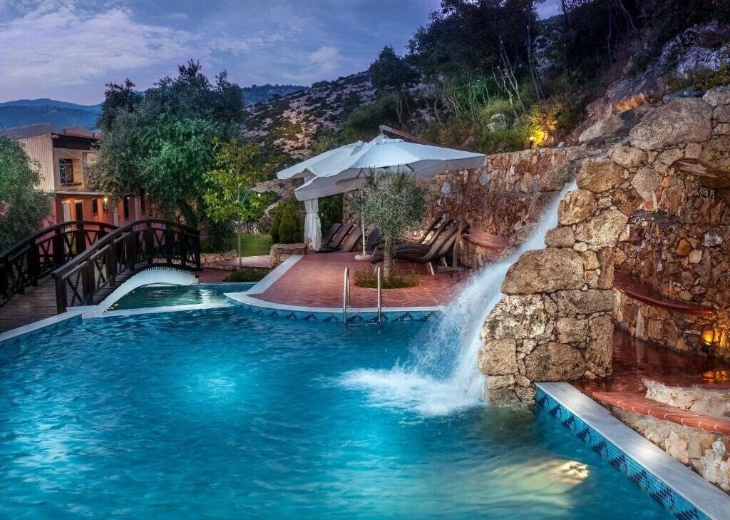 Отель Kallisti Hotel 4*