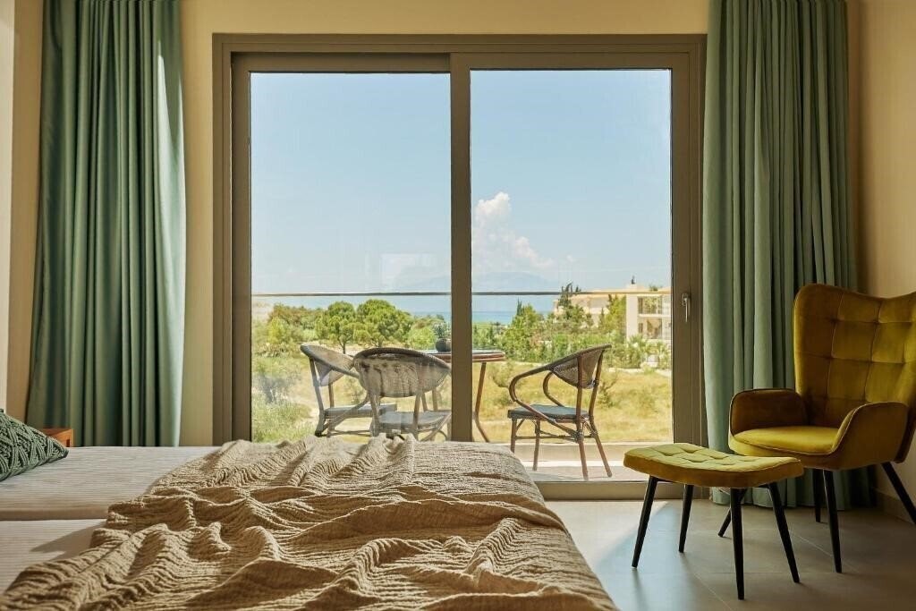 Фото Letsos Hotel 3*