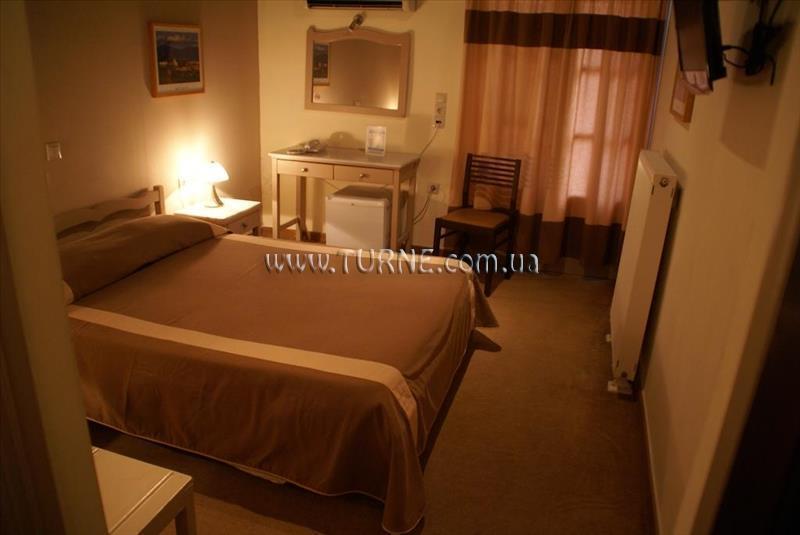 Отель Yria Hotel 2*