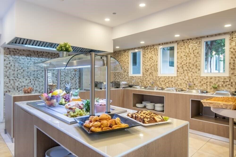 Изображение Locanda Beach Hotel 4*