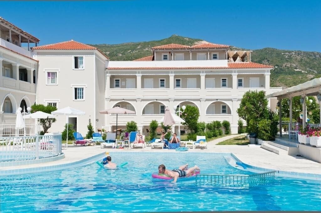 Отель Klelia Beach Hotel 3*