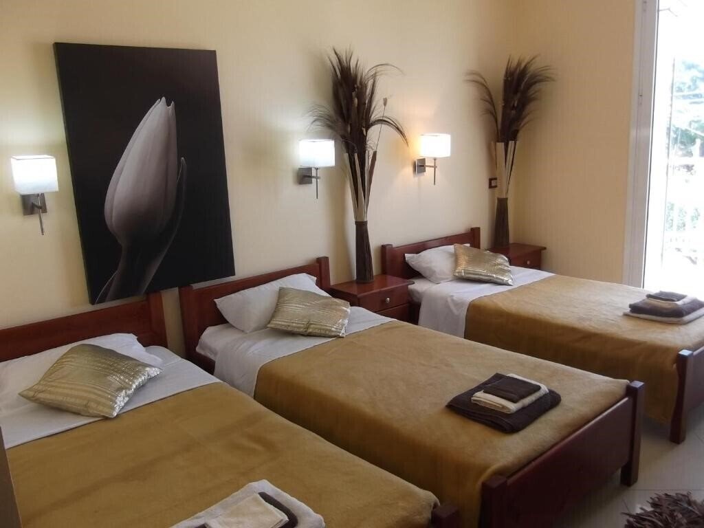 Фото Mariana Hotel 2*