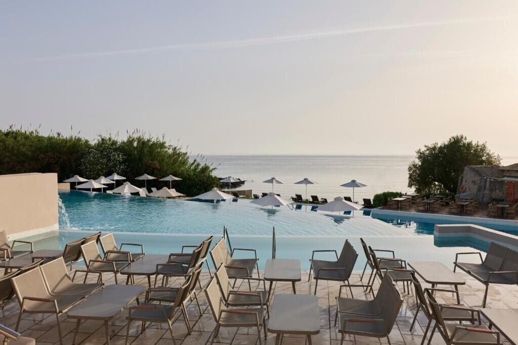 Отель Atlantica Eleon Grand Resort 5*