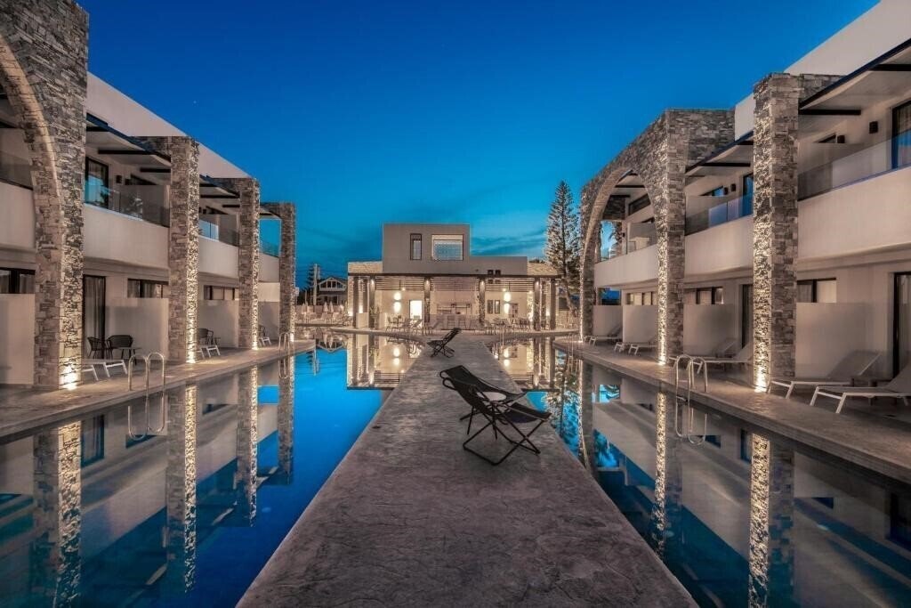 Отель Cavo Suites 4*