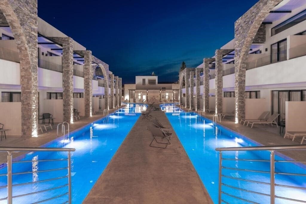 Изображение Cavo Suites 4*